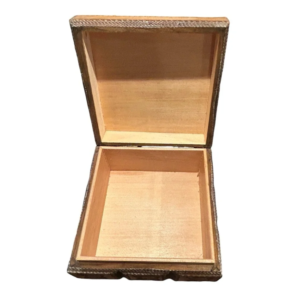 Hand Carved Painted Wooden Hinged‎ Box Made in Poland No Key